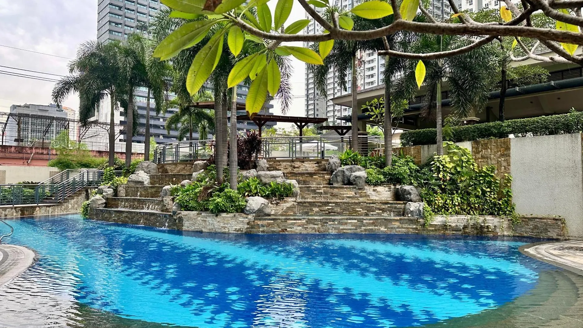 3O2S By Nagomi Living - Mandaluyong, The Heart Of Metro Manila Aparthotel 0*,  Philippines