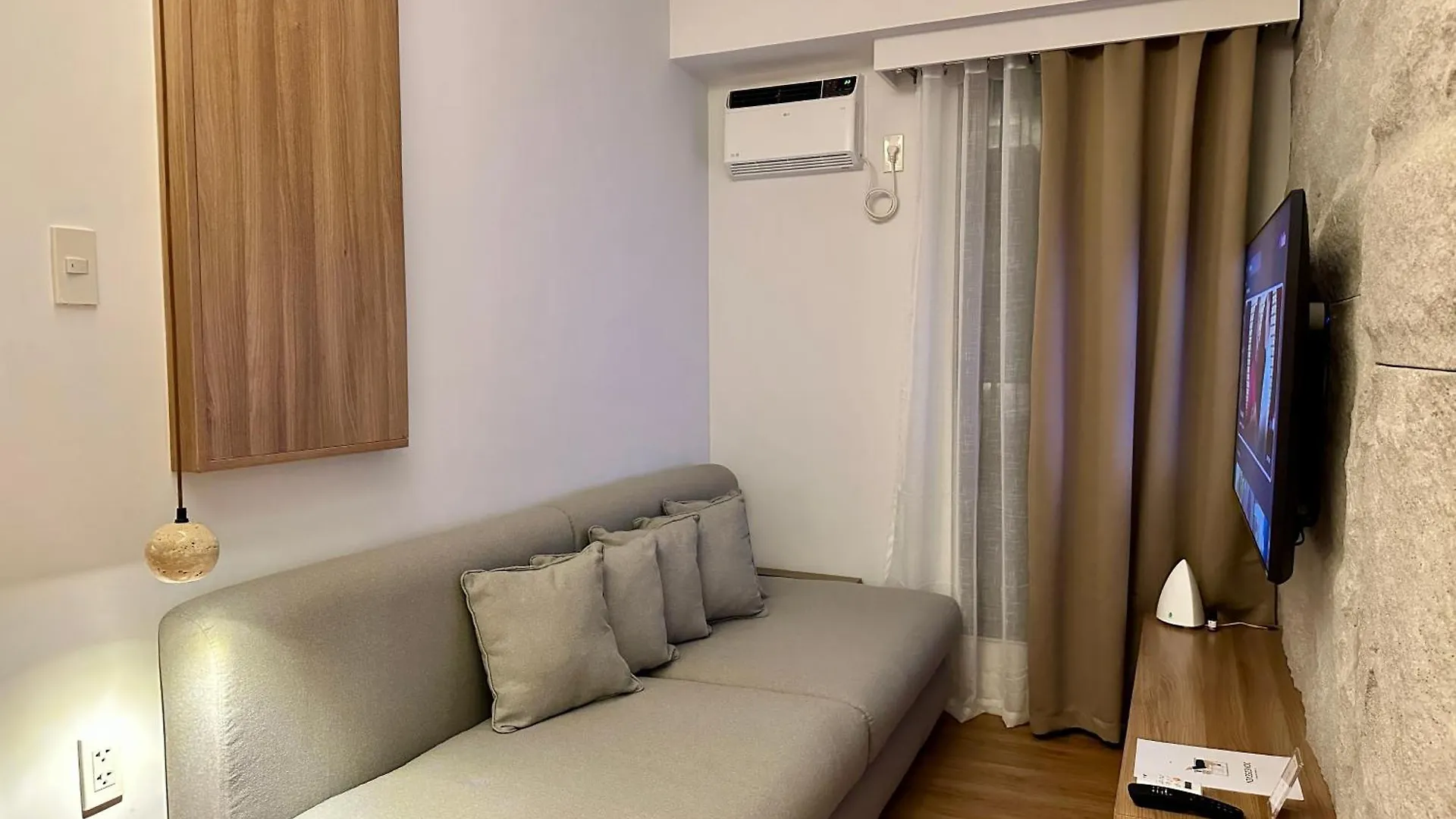 3O2S By Nagomi Living - Mandaluyong, The Heart Of Metro Manila Aparthotel 0*,  Philippines